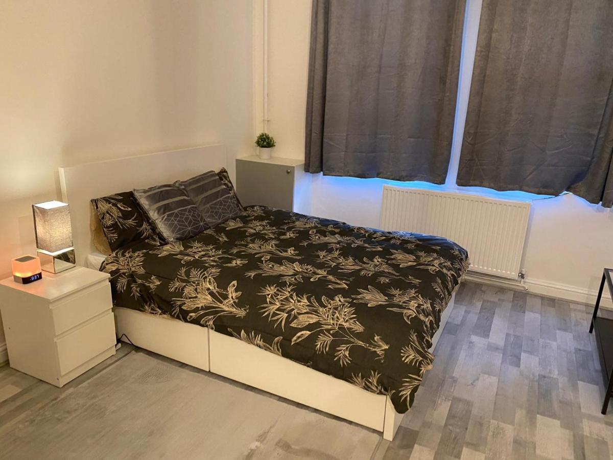 Cosy 1 Bedroom Apartment Londyn Zewnętrze zdjęcie